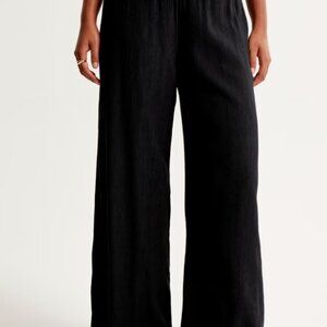 NWT Abercrombie Pull-On Pant